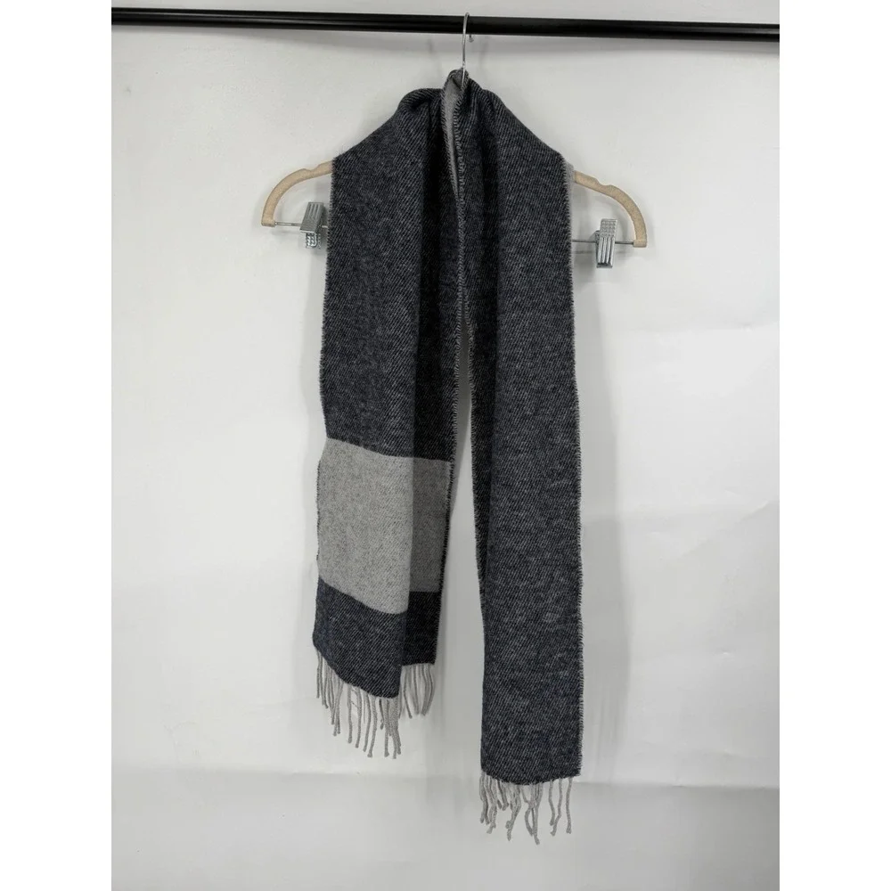 NEW 100% Wool Italy Scarf 11X70